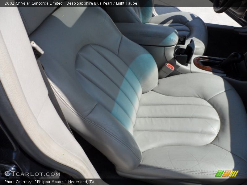 Deep Sapphire Blue Pearl / Light Taupe 2002 Chrysler Concorde Limited
