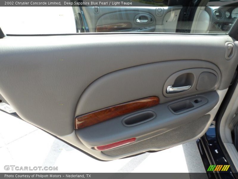 Deep Sapphire Blue Pearl / Light Taupe 2002 Chrysler Concorde Limited