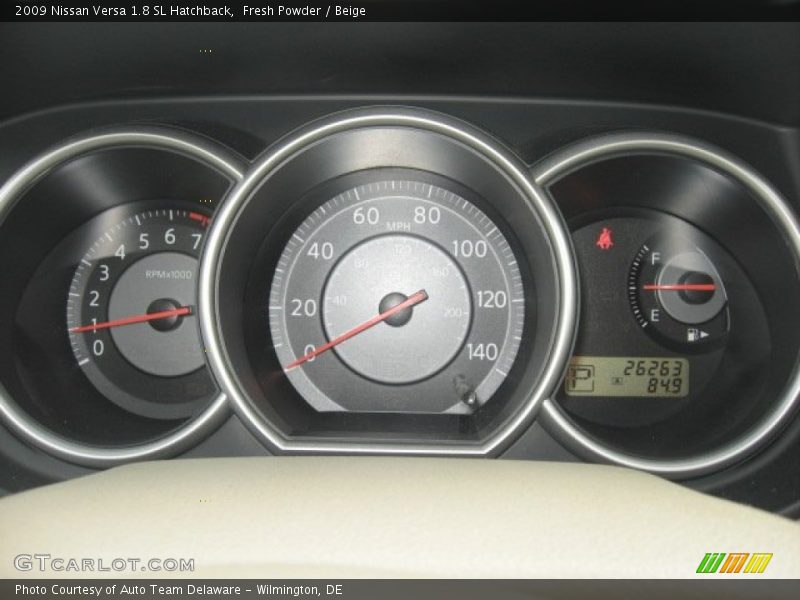Fresh Powder / Beige 2009 Nissan Versa 1.8 SL Hatchback