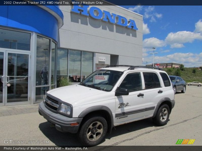 White / Medium Gray 2002 Chevrolet Tracker ZR2 4WD Hard Top