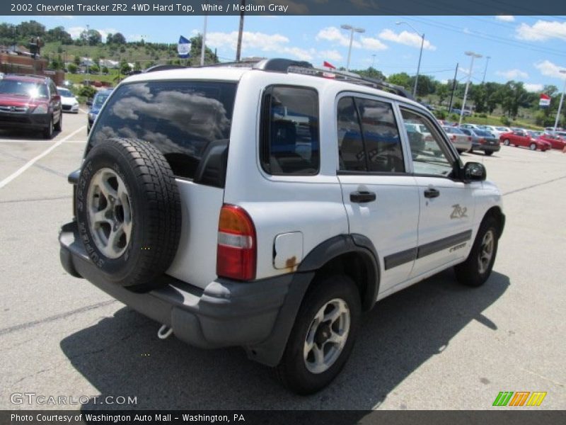 White / Medium Gray 2002 Chevrolet Tracker ZR2 4WD Hard Top