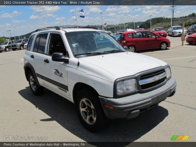 Front 3/4 View of 2002 Tracker ZR2 4WD Hard Top