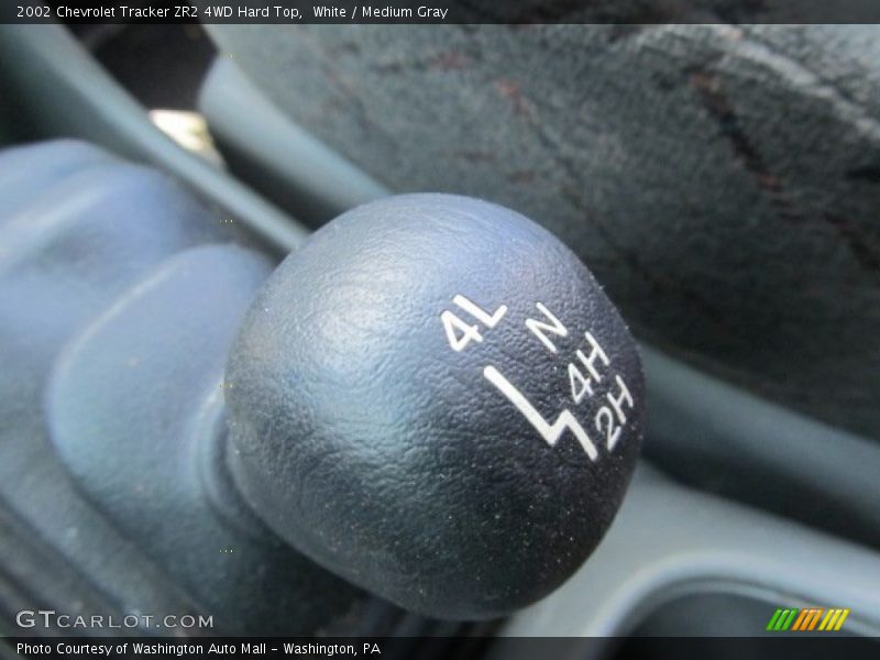 White / Medium Gray 2002 Chevrolet Tracker ZR2 4WD Hard Top