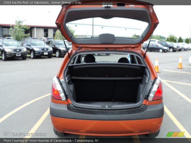 Sunset Orange / Gray 2009 Kia Rio Rio5 LX Hatchback