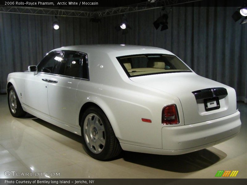 Arctic White / Moccasin 2006 Rolls-Royce Phantom