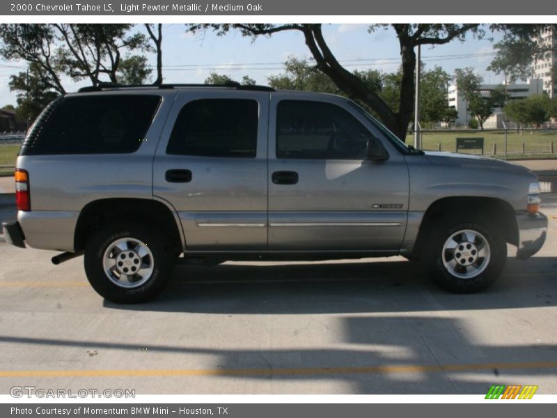 Light Pewter Metallic / Medium Oak 2000 Chevrolet Tahoe LS