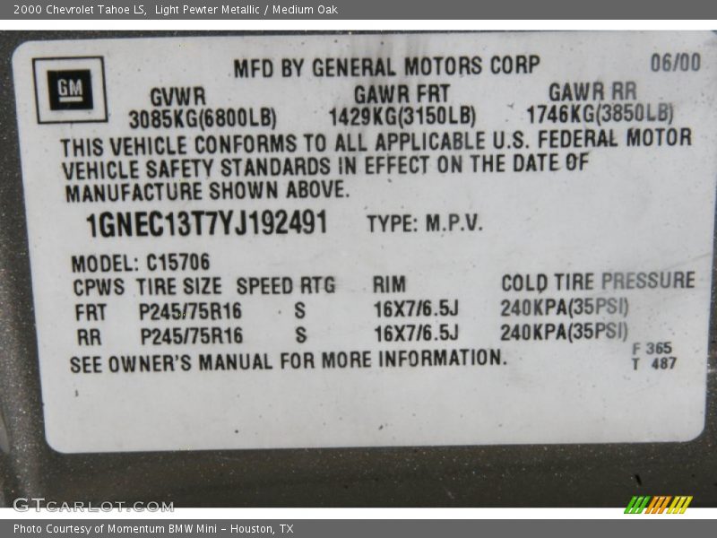 Light Pewter Metallic / Medium Oak 2000 Chevrolet Tahoe LS