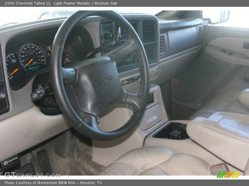 Light Pewter Metallic / Medium Oak 2000 Chevrolet Tahoe LS