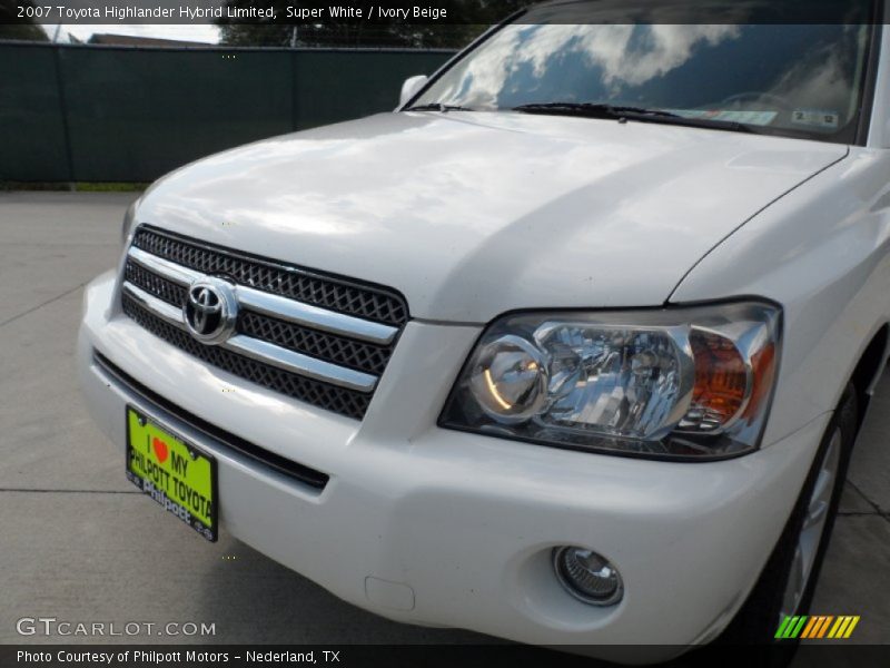 Super White / Ivory Beige 2007 Toyota Highlander Hybrid Limited