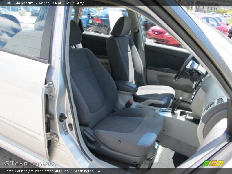 Clear Silver / Gray 2005 Kia Spectra 5 Wagon