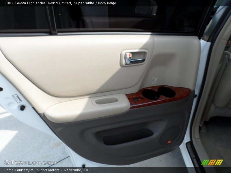 Super White / Ivory Beige 2007 Toyota Highlander Hybrid Limited