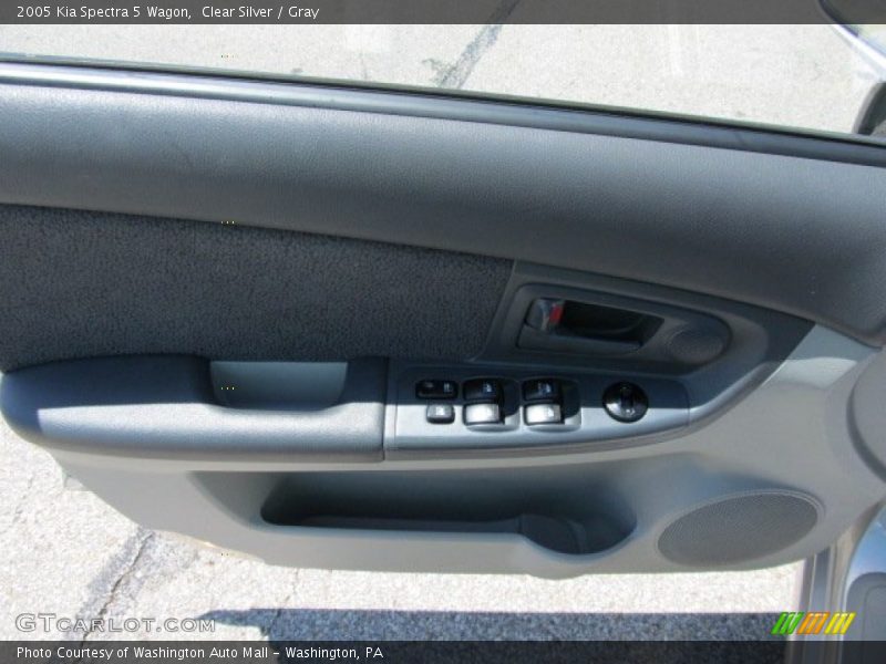 Clear Silver / Gray 2005 Kia Spectra 5 Wagon