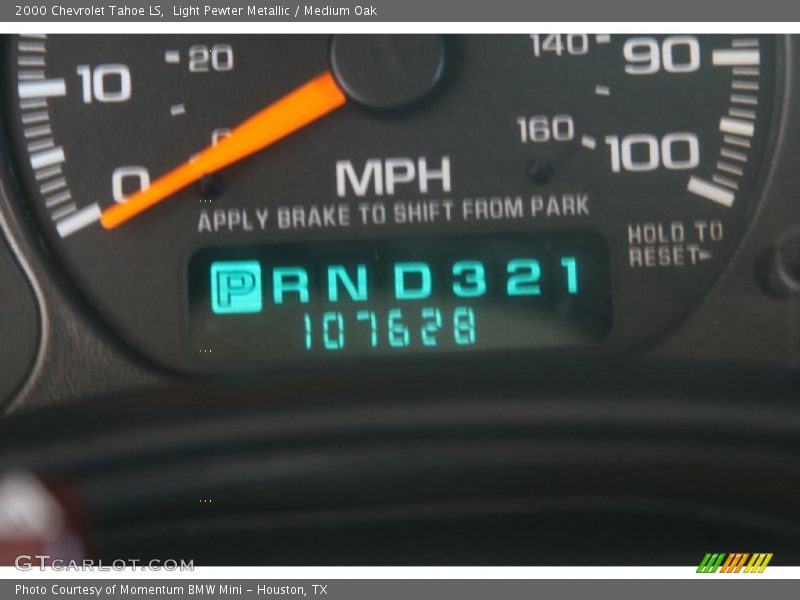 Light Pewter Metallic / Medium Oak 2000 Chevrolet Tahoe LS