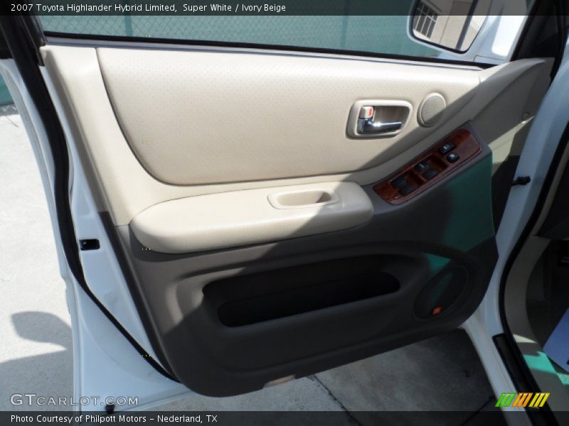 Super White / Ivory Beige 2007 Toyota Highlander Hybrid Limited