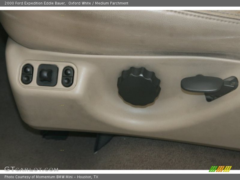 Oxford White / Medium Parchment 2000 Ford Expedition Eddie Bauer