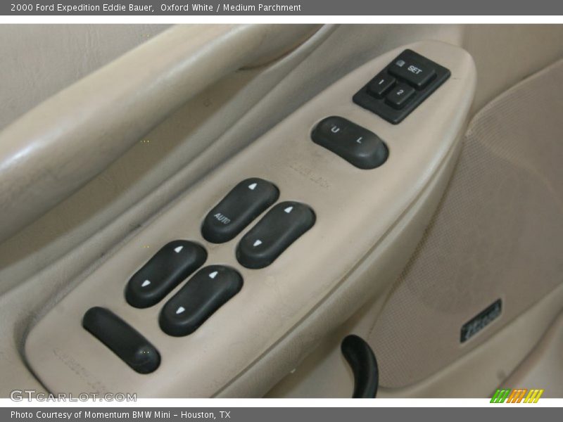 Oxford White / Medium Parchment 2000 Ford Expedition Eddie Bauer
