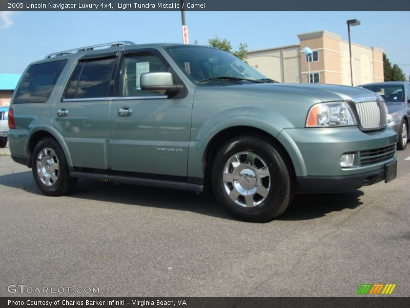 Light Tundra Metallic / Camel 2005 Lincoln Navigator Luxury 4x4