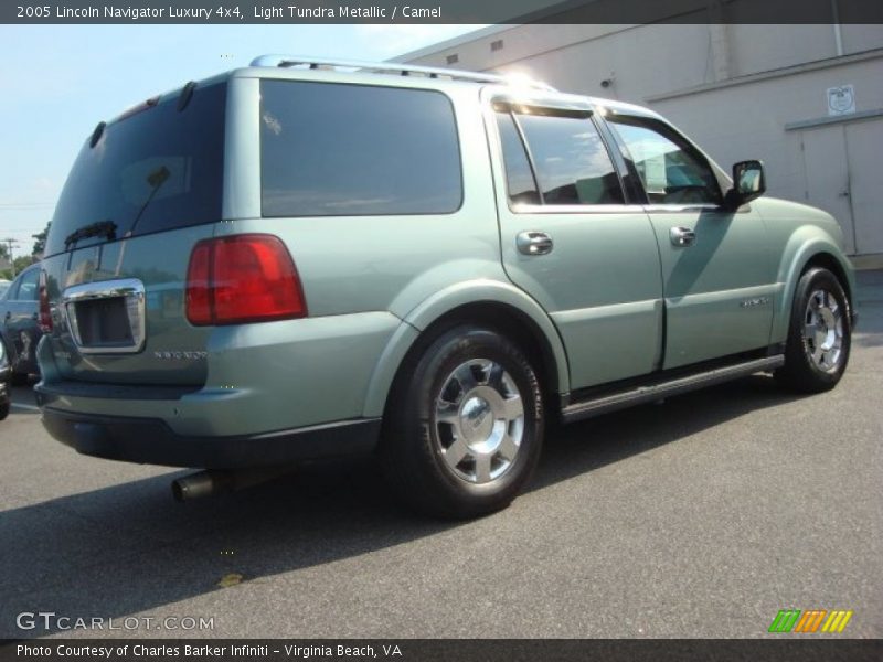 Light Tundra Metallic / Camel 2005 Lincoln Navigator Luxury 4x4
