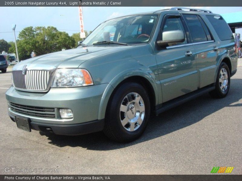 Light Tundra Metallic / Camel 2005 Lincoln Navigator Luxury 4x4