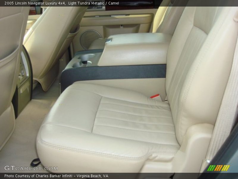 Light Tundra Metallic / Camel 2005 Lincoln Navigator Luxury 4x4