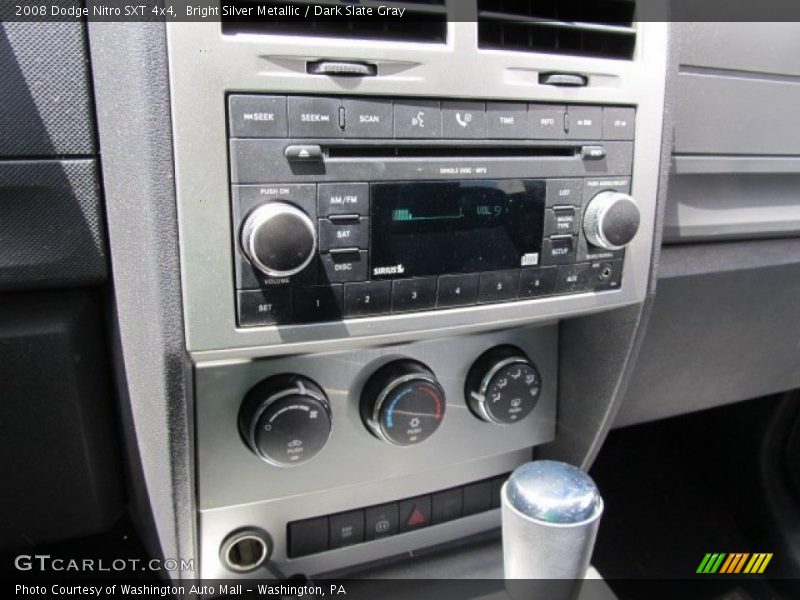 Bright Silver Metallic / Dark Slate Gray 2008 Dodge Nitro SXT 4x4