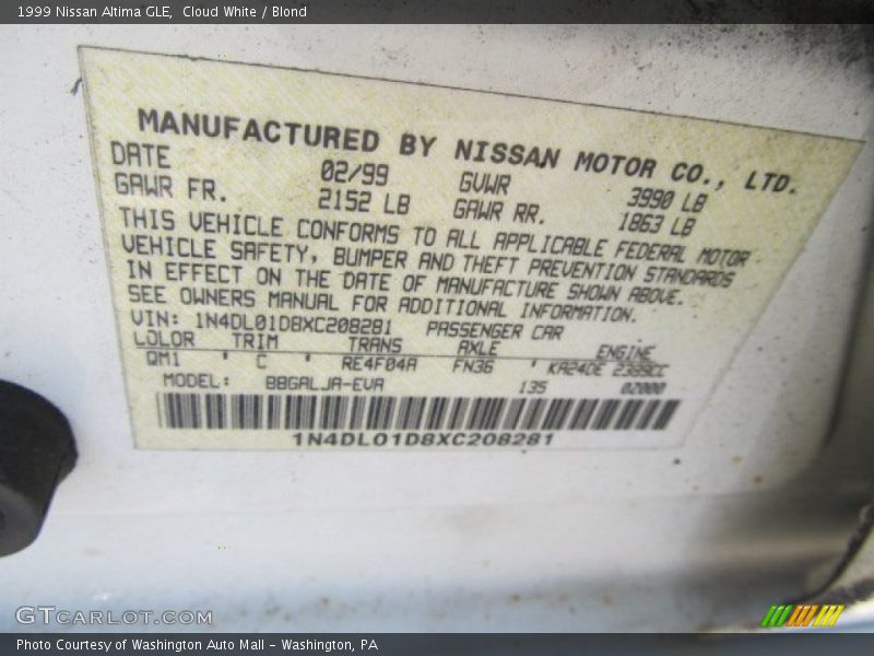 Cloud White / Blond 1999 Nissan Altima GLE
