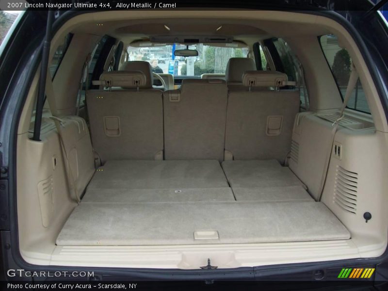 Alloy Metallic / Camel 2007 Lincoln Navigator Ultimate 4x4