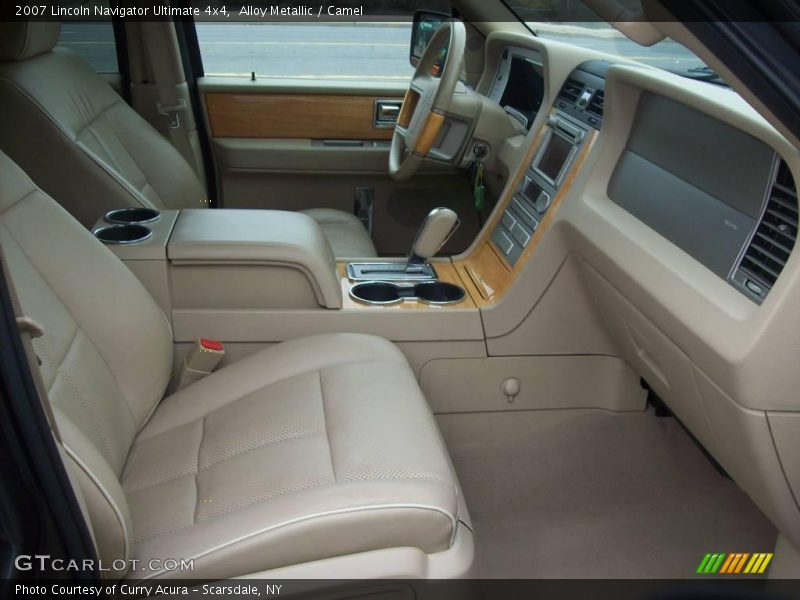 Alloy Metallic / Camel 2007 Lincoln Navigator Ultimate 4x4