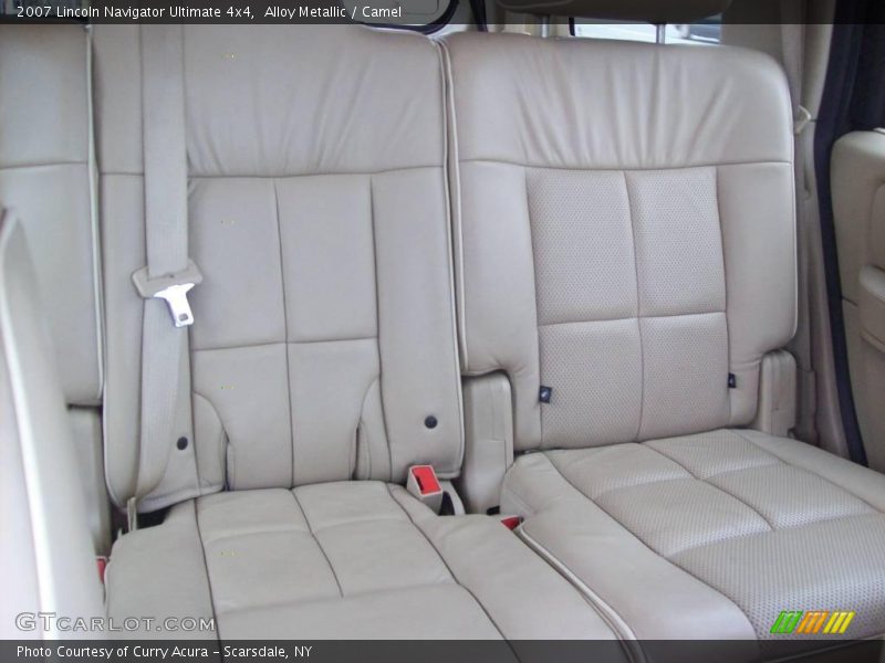 Alloy Metallic / Camel 2007 Lincoln Navigator Ultimate 4x4