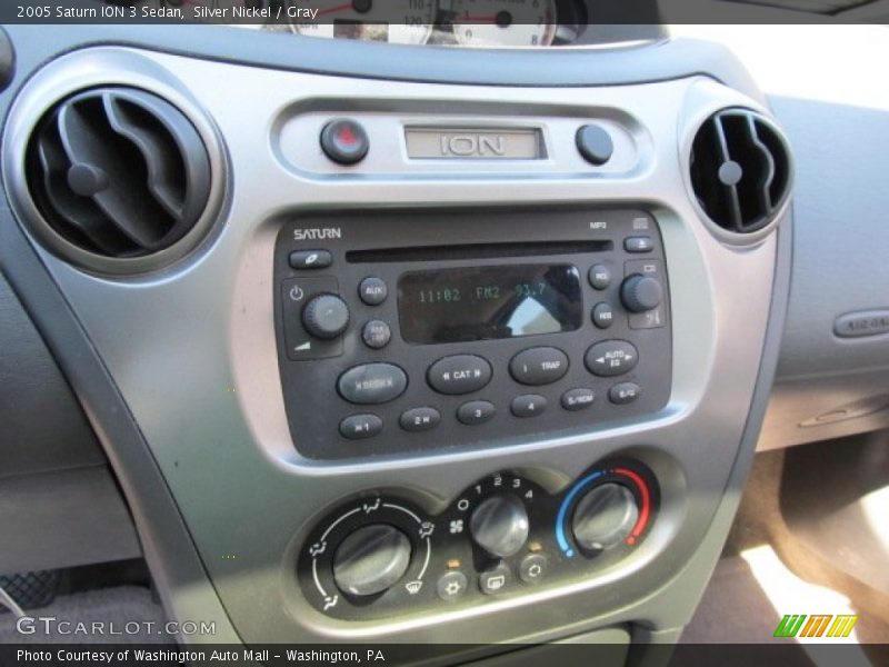 Silver Nickel / Gray 2005 Saturn ION 3 Sedan
