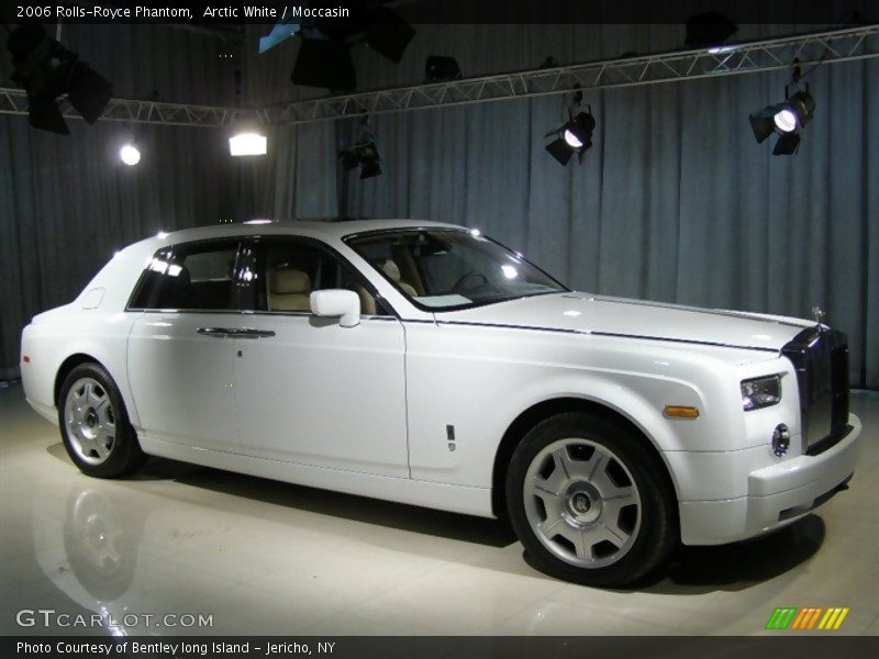 Arctic White / Moccasin 2006 Rolls-Royce Phantom