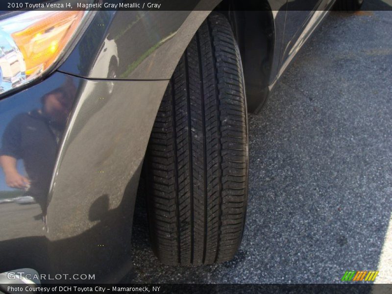 Magnetic Gray Metallic / Gray 2010 Toyota Venza I4