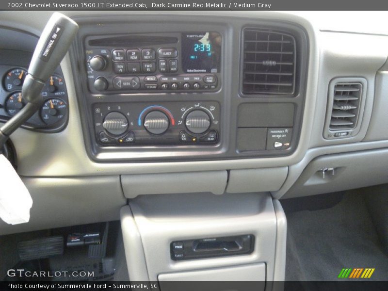 Dark Carmine Red Metallic / Medium Gray 2002 Chevrolet Silverado 1500 LT Extended Cab