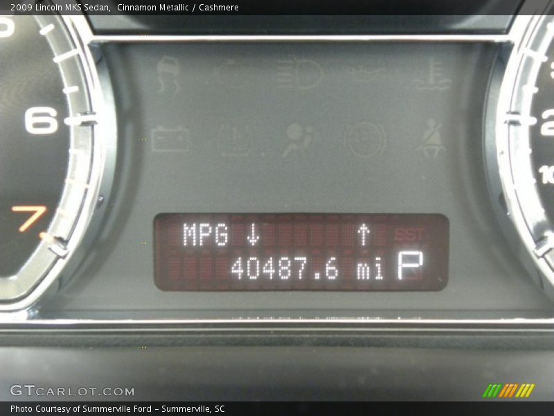 Cinnamon Metallic / Cashmere 2009 Lincoln MKS Sedan