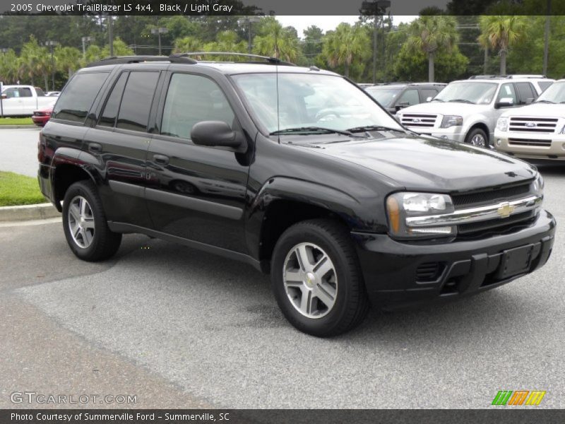 Black / Light Gray 2005 Chevrolet TrailBlazer LS 4x4