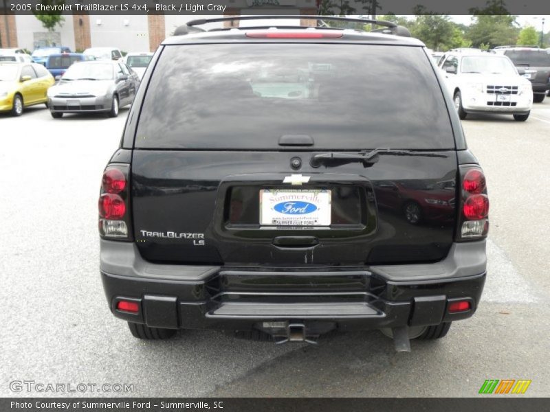 Black / Light Gray 2005 Chevrolet TrailBlazer LS 4x4
