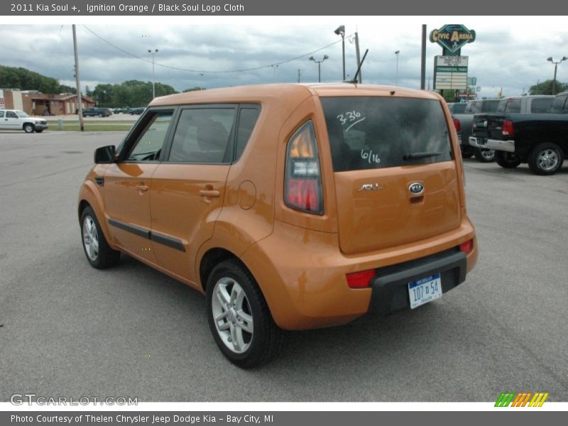 Ignition Orange / Black Soul Logo Cloth 2011 Kia Soul +