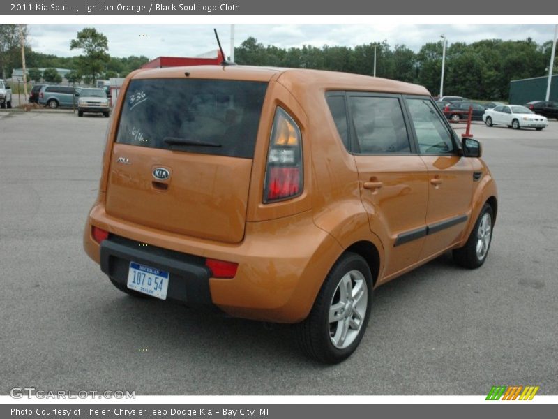 Ignition Orange / Black Soul Logo Cloth 2011 Kia Soul +