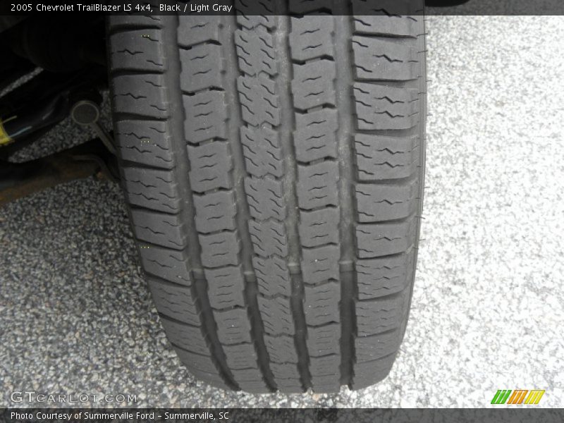 Black / Light Gray 2005 Chevrolet TrailBlazer LS 4x4