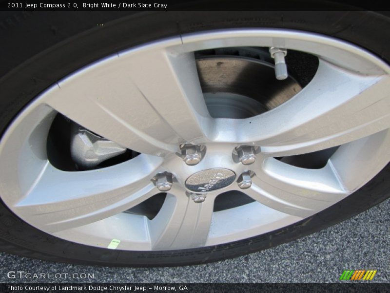 Bright White / Dark Slate Gray 2011 Jeep Compass 2.0
