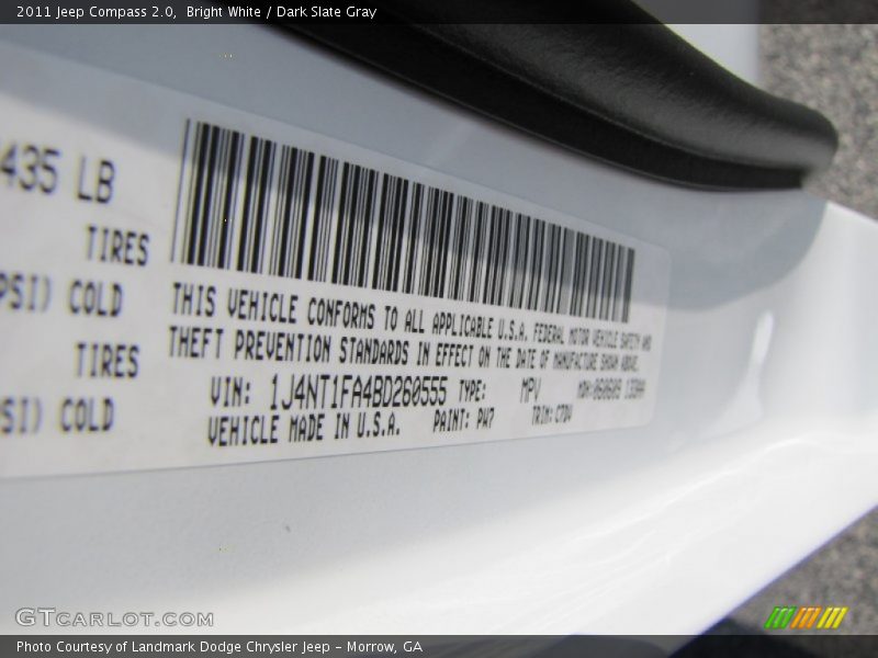 Bright White / Dark Slate Gray 2011 Jeep Compass 2.0