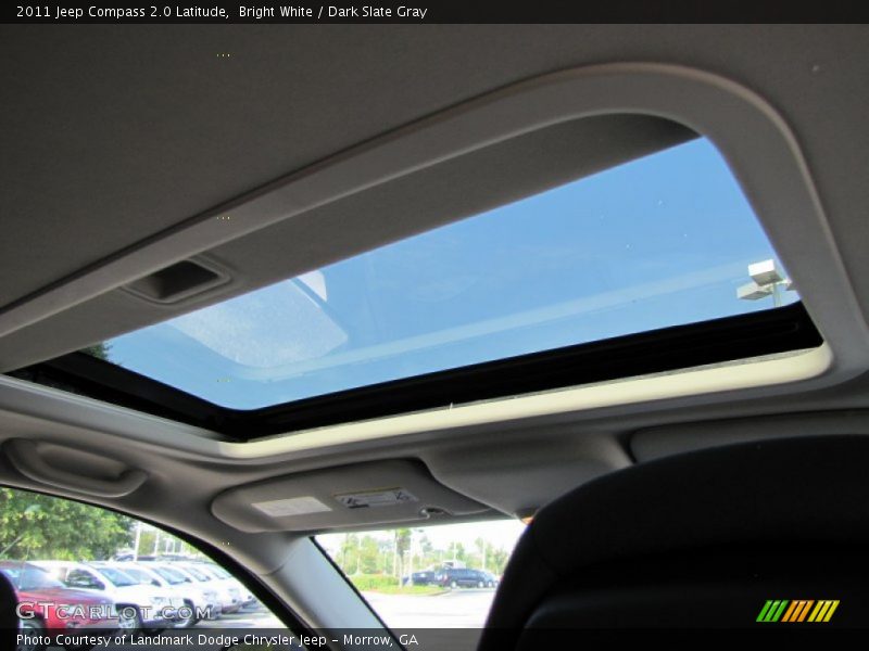 Bright White / Dark Slate Gray 2011 Jeep Compass 2.0 Latitude