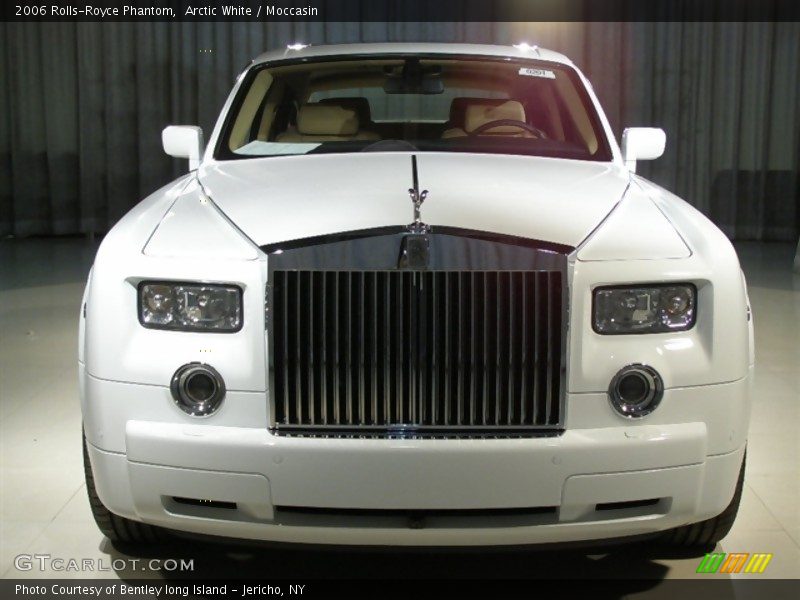 Arctic White / Moccasin 2006 Rolls-Royce Phantom