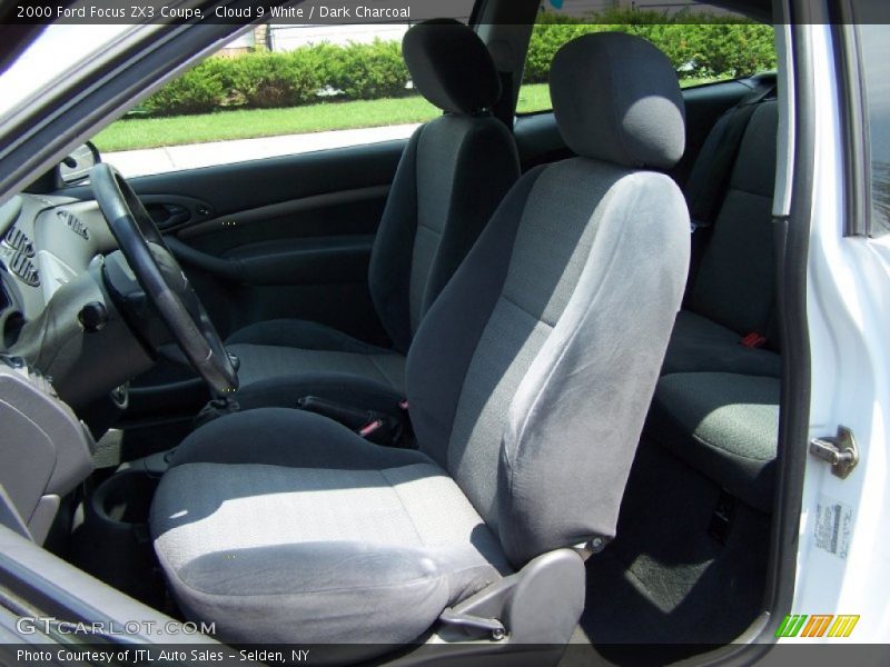 Cloud 9 White / Dark Charcoal 2000 Ford Focus ZX3 Coupe