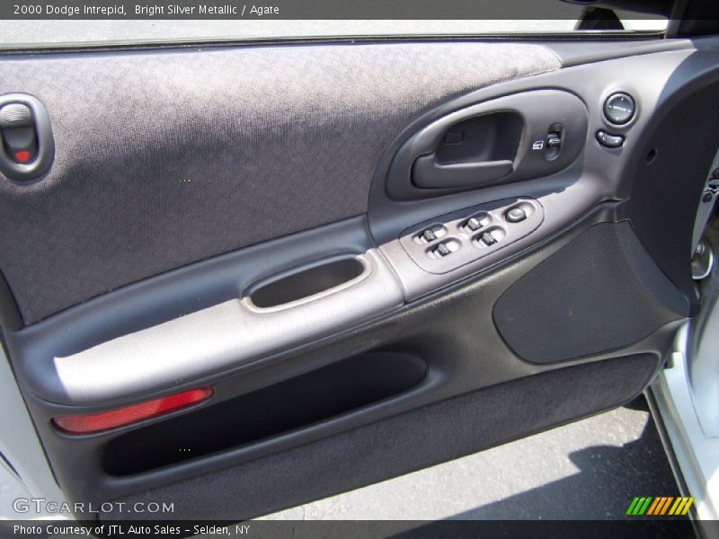 Bright Silver Metallic / Agate 2000 Dodge Intrepid