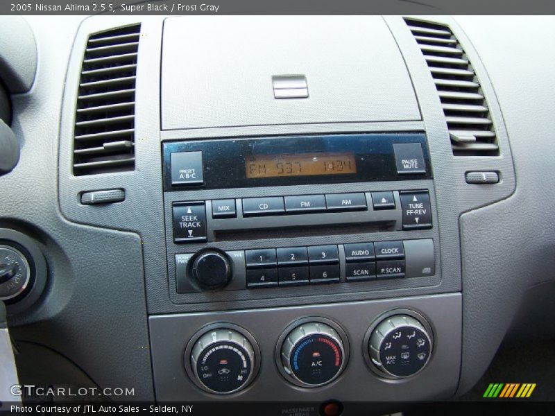 Super Black / Frost Gray 2005 Nissan Altima 2.5 S