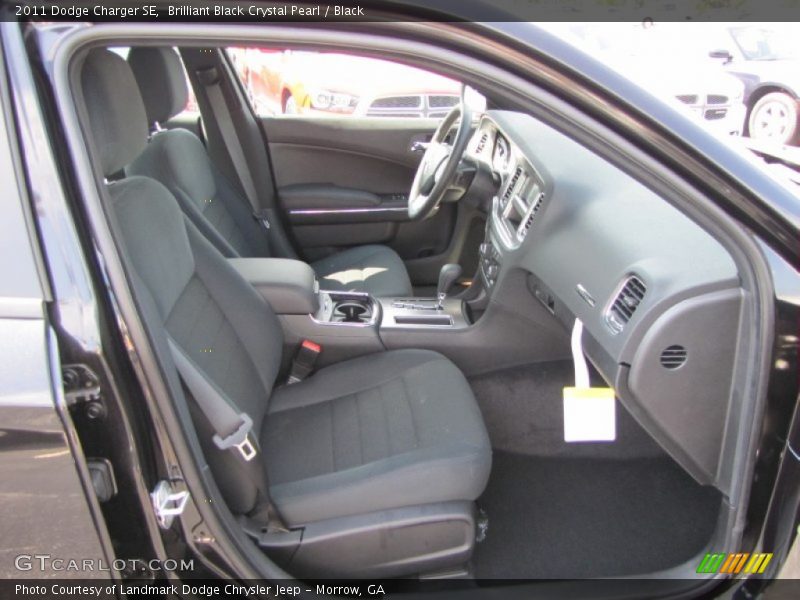 Brilliant Black Crystal Pearl / Black 2011 Dodge Charger SE