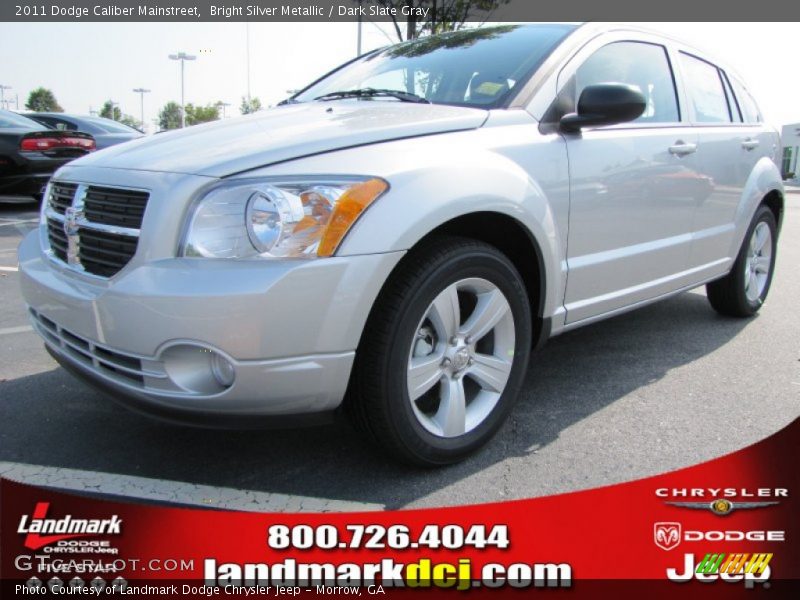 Bright Silver Metallic / Dark Slate Gray 2011 Dodge Caliber Mainstreet