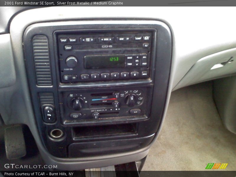 Silver Frost Metallic / Medium Graphite 2001 Ford Windstar SE Sport