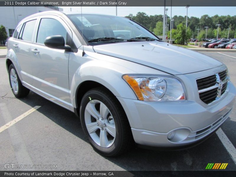 Bright Silver Metallic / Dark Slate Gray 2011 Dodge Caliber Mainstreet
